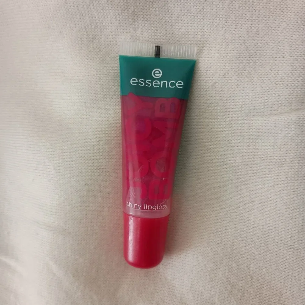 NWT Essence Juicy Bomb shiny lip gloss witty watermelon
